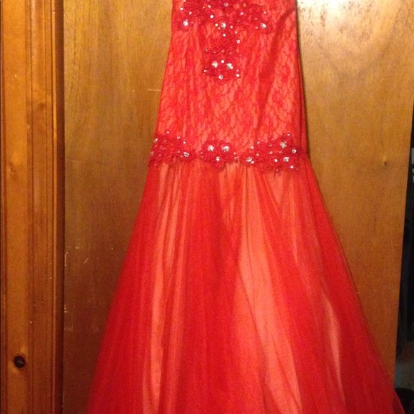 Prom dress size 4-6 - Picture 5 of 8